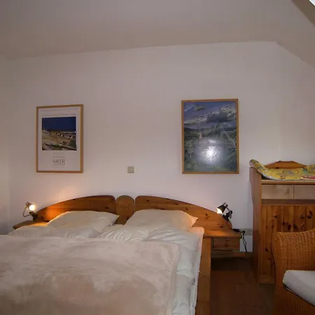 Reetgedecktes Ferienhaus Benz An D *