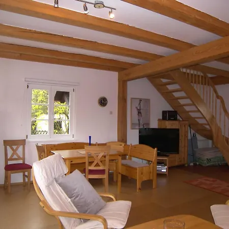 Reetgedecktes Ferienhaus Benz An D *