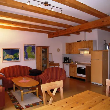 Reetgedecktes Ferienhaus Benz An D Seebad Bansin
